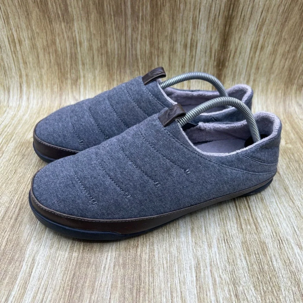 OluKai Mahana Slippers Men's Size‎ 9 Gray Quilted Textile Leather Slip On Shoes